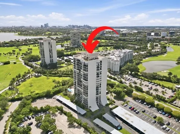 2400 Presidential Way APT 301, West Palm Beach, FL 33401