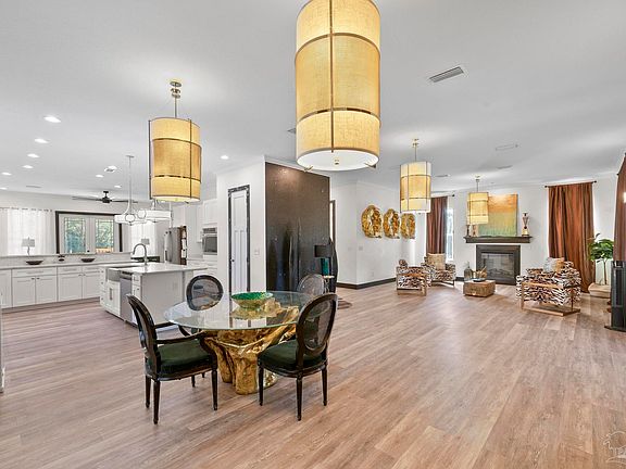 4th image of 3291 Clovis Ct