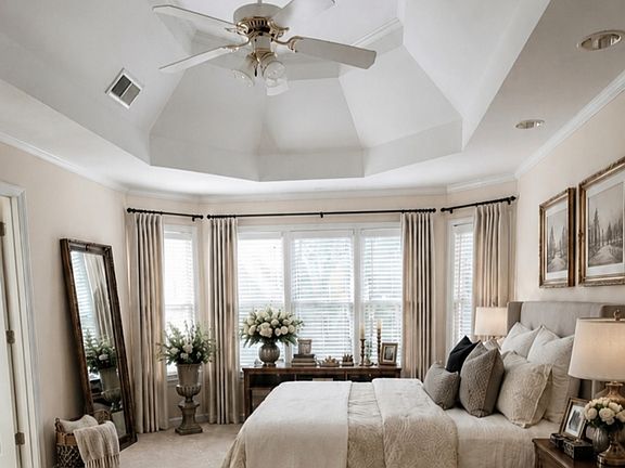 5th image of 681 Day Lily Ct NW