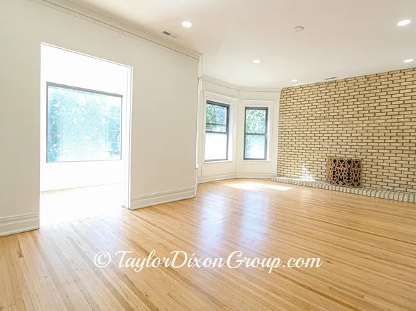 6617 S Minerva Ave #2, Chicago, IL 60637