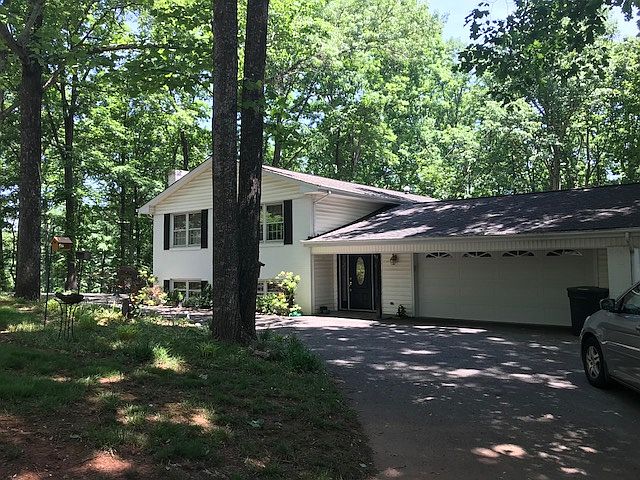 1st image of 4949 Hunting Hills Dr
