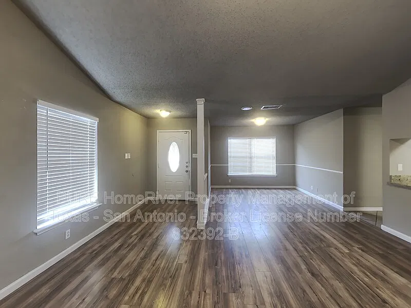 3 bed, 2.0 bath, 1260 sqft, $1,525 — Photo 4