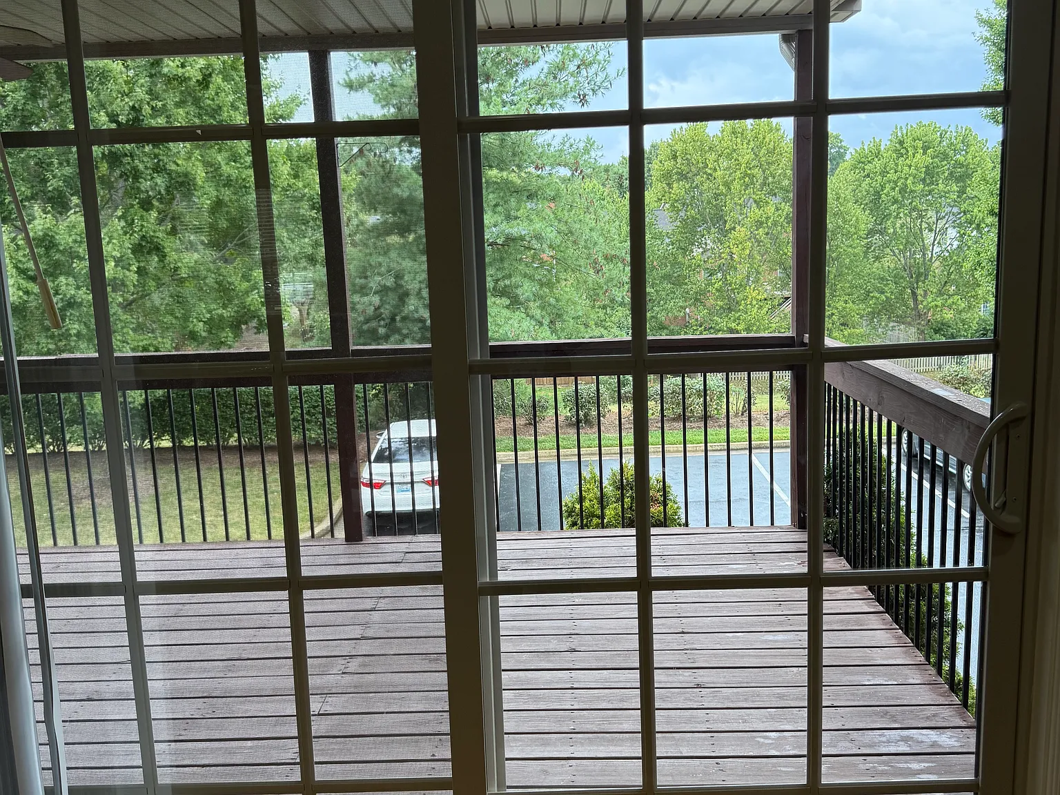 3 bed, 2.5 bath, 1825 sqft, $2,400 — Photo 4