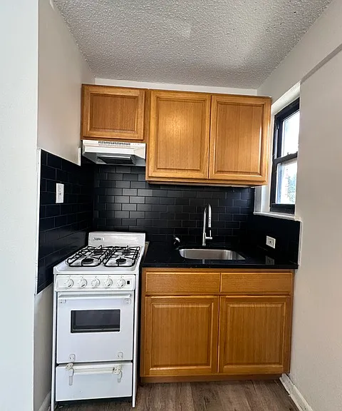 109-15 37th Ave #12A — Photo 3