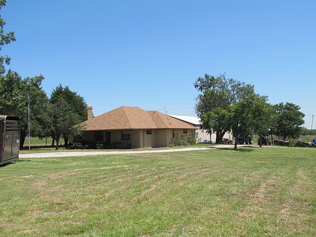 1st image of 2106 S Fm 548