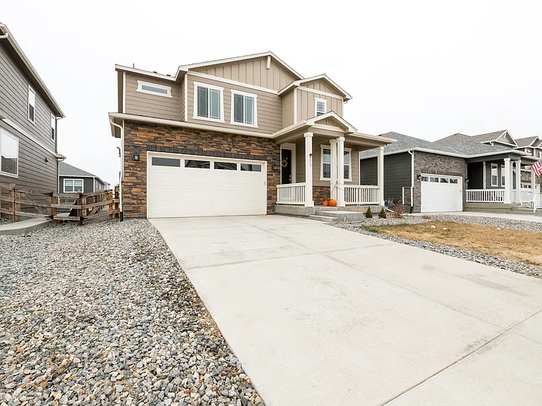 833 Vixen Dr — Photo 1