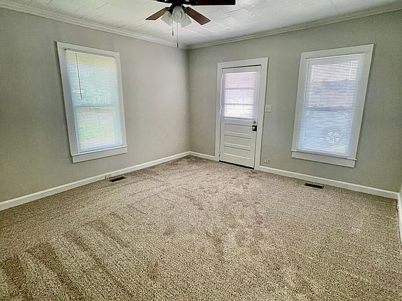 5th image of 409 Apple St