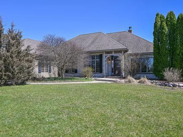 W348S8974 Eagles Nest, Eagle, WI 53119