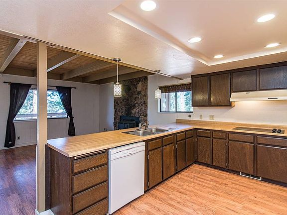 5th image of 258 Park Ln