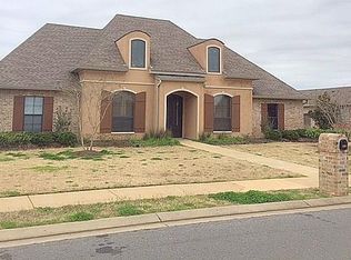 244 Saint Andrews Dr, Alexandria, LA 71303
