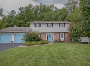 6663 Vera Cruz Rd, Center Valley, PA 18034