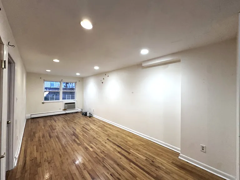 83-24 Talbot St #1 — Photo 3