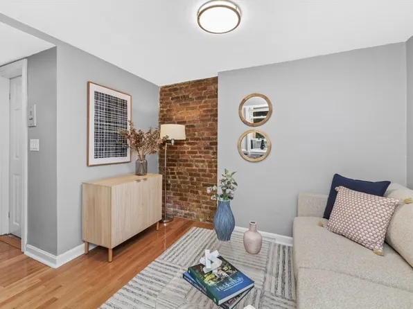 57 W Cedar St #2, Boston, MA 02114