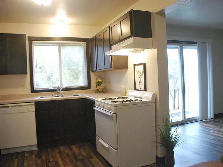 1403 N Washington Ave — Photo 15