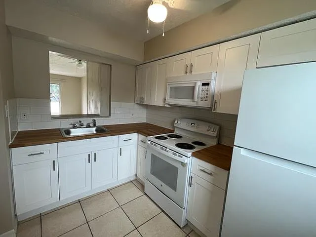 5920 Sun Glo Ave #28 — Photo 9