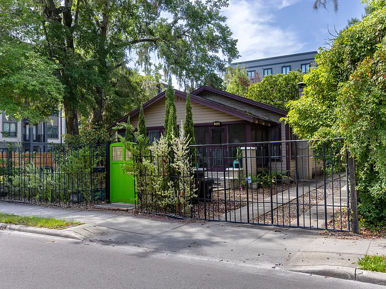 1113 NW 5th Ave — Photo 37