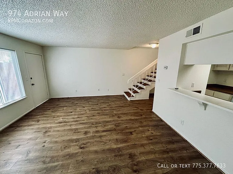 974 Adrian Way — Photo 7