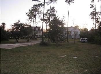 2nd image of 120 Fairway Dr