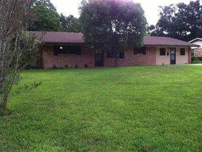 1009 Stadium St, Henderson, TX, 75654