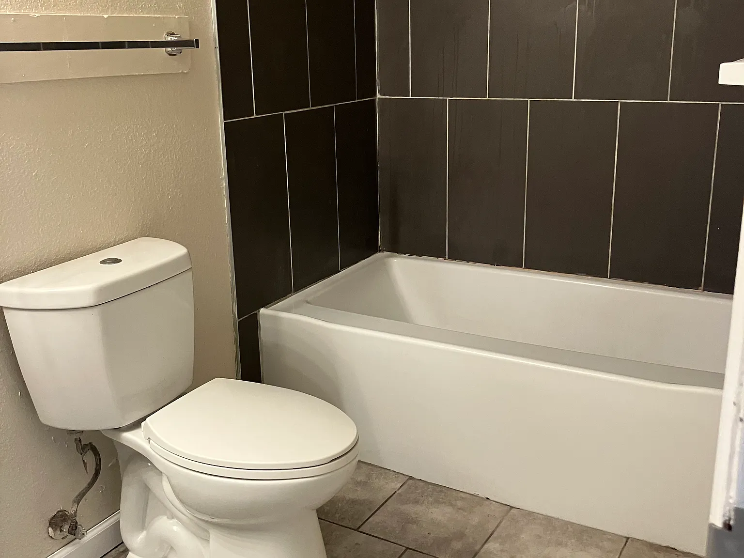 4 bed, 1720 sqft, $2,450 — Photo 4