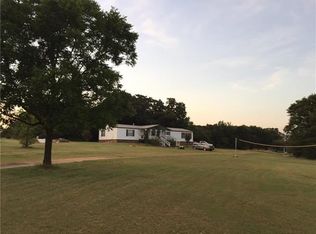 5943 E Lone Oak Rd, Valley View, TX 76272