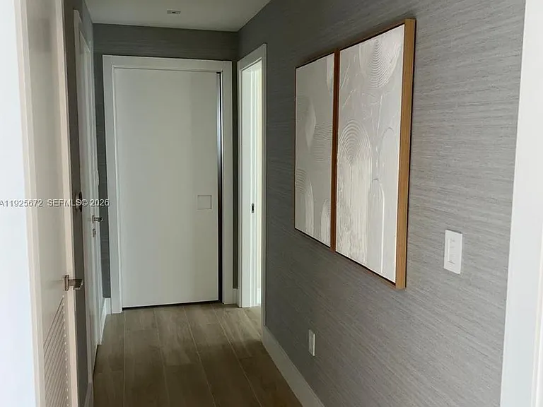 31 SE 5th St #3921 — Photo 23