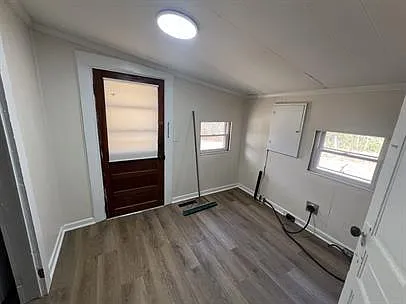 126 Park Ave — Photo 3