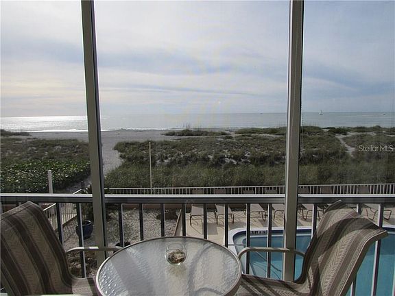 3rd image of 1000 Tarpon Center Dr APT 205