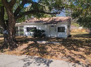 157 Columbia St, Cleburne, TX 76031