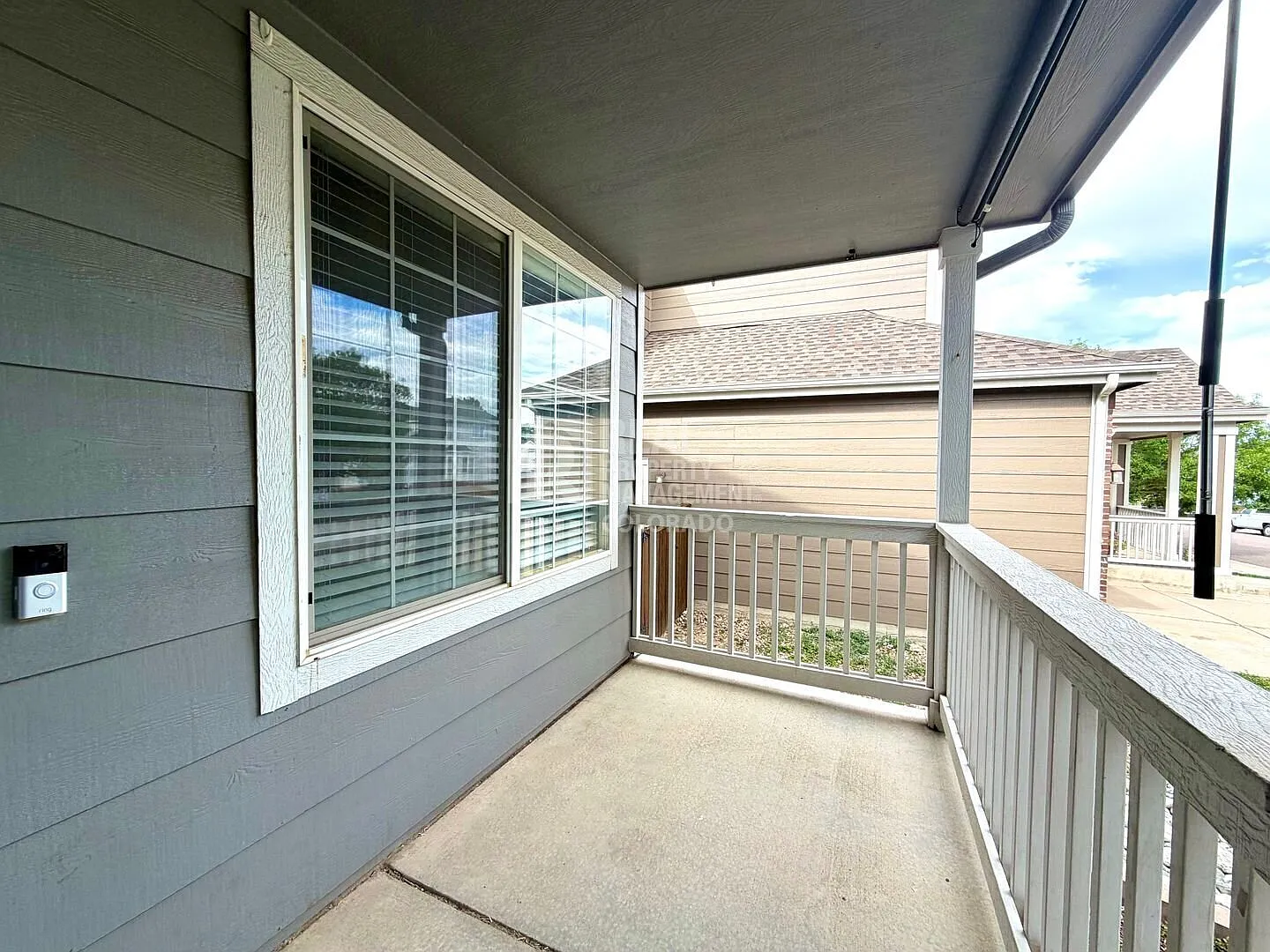 5 bed, 2.5 bath, 2169 sqft, $3,399 — Photo 2