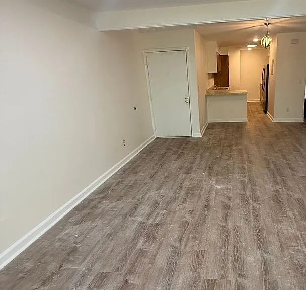 1512B Benjamin Pkwy — Photo 8
