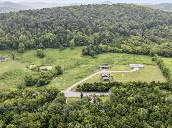 707 Lebanon Hwy, Carthage, TN 37030