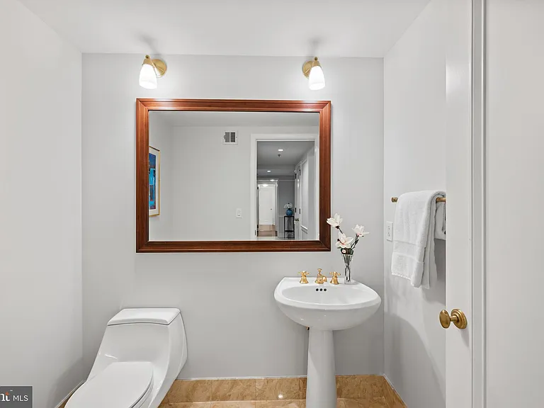 1155 23rd St NW #6C — Photo 30