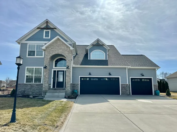 2504 Stirling Dr, Valparaiso, IN 46383