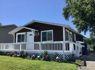 1916 2nd St NW, Rochester, MN 55901