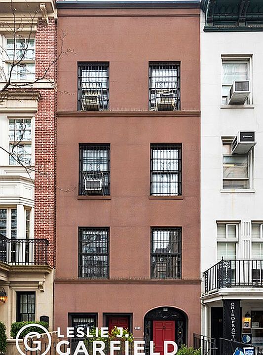 1st image of 224 E 68th St