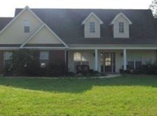 1316 Weeping Willow Dr, Starkville, MS 39759