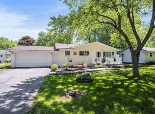 1215 Park Dr, Wilmington, IL