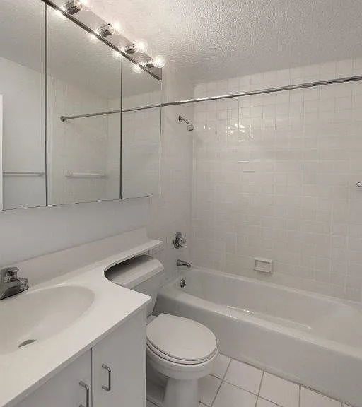154 E 29th St #308 — Photo 5