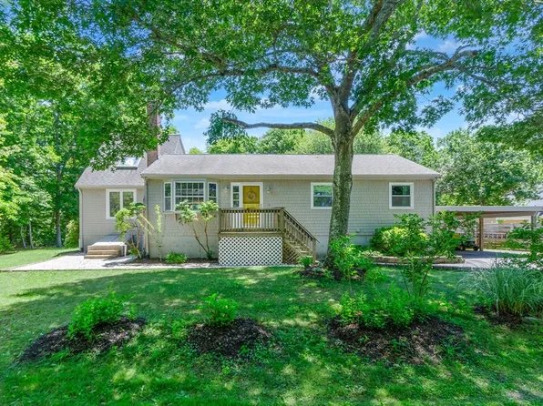 4 Wilson St, Wareham, MA 02571