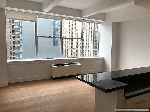 2nd image of 50 Murray St APT 613