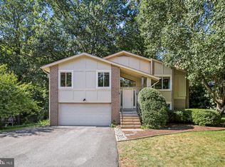 9432 Talisman Dr, Vienna, VA 22182