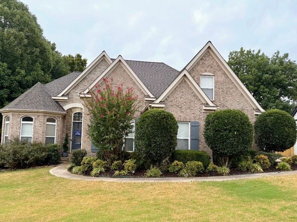 4004 Chapel Hill Dr