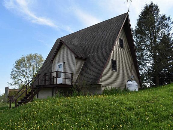 2nd image of 808 White St