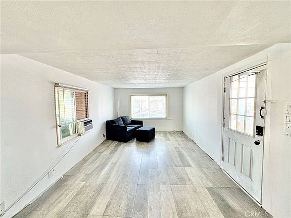5th image of 999 S Santa Fe Ave Space 42