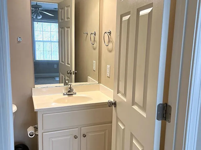 460 Barnett Shoals Rd #4G — Photo 14