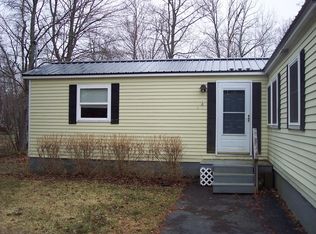 5 Hopes Pl, Bradley, ME 04411