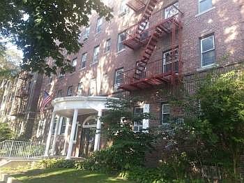 1st image of 8447 118th St APT 1B