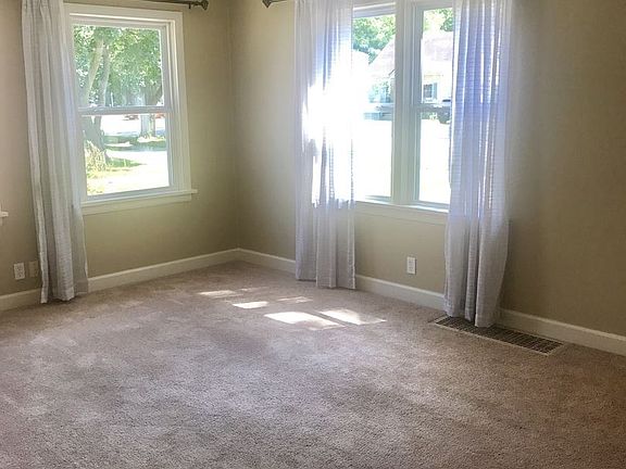 2nd image of 313 Coronado Blvd