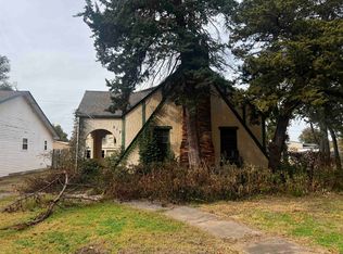 217 N 6th St, Medford, OK 73759